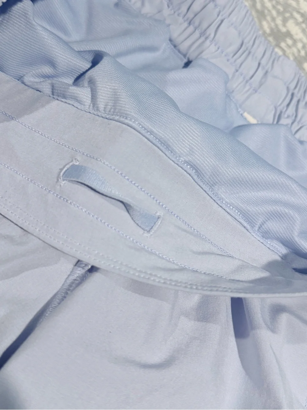 Lululemon /// Women’s Hotty Hot Low-Rise Lined Shorts - Size 10